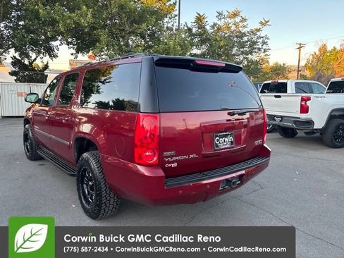 Used 2011 GMC Yukon XL SLT AWD/4WD image 6