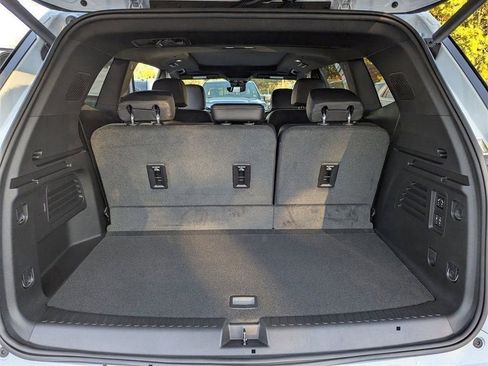New 2026 Buick Enclave Avenir w/ Super Cruise Package FWD image 10