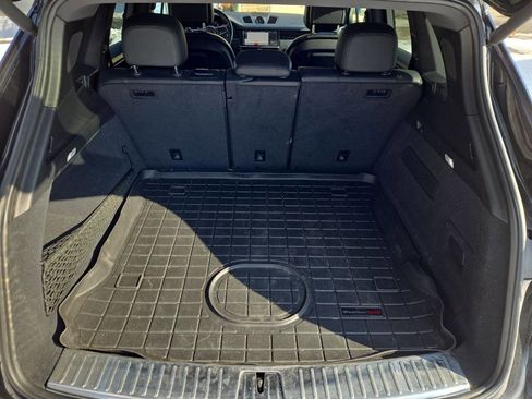 Used 2020 Porsche Cayenne S image 24