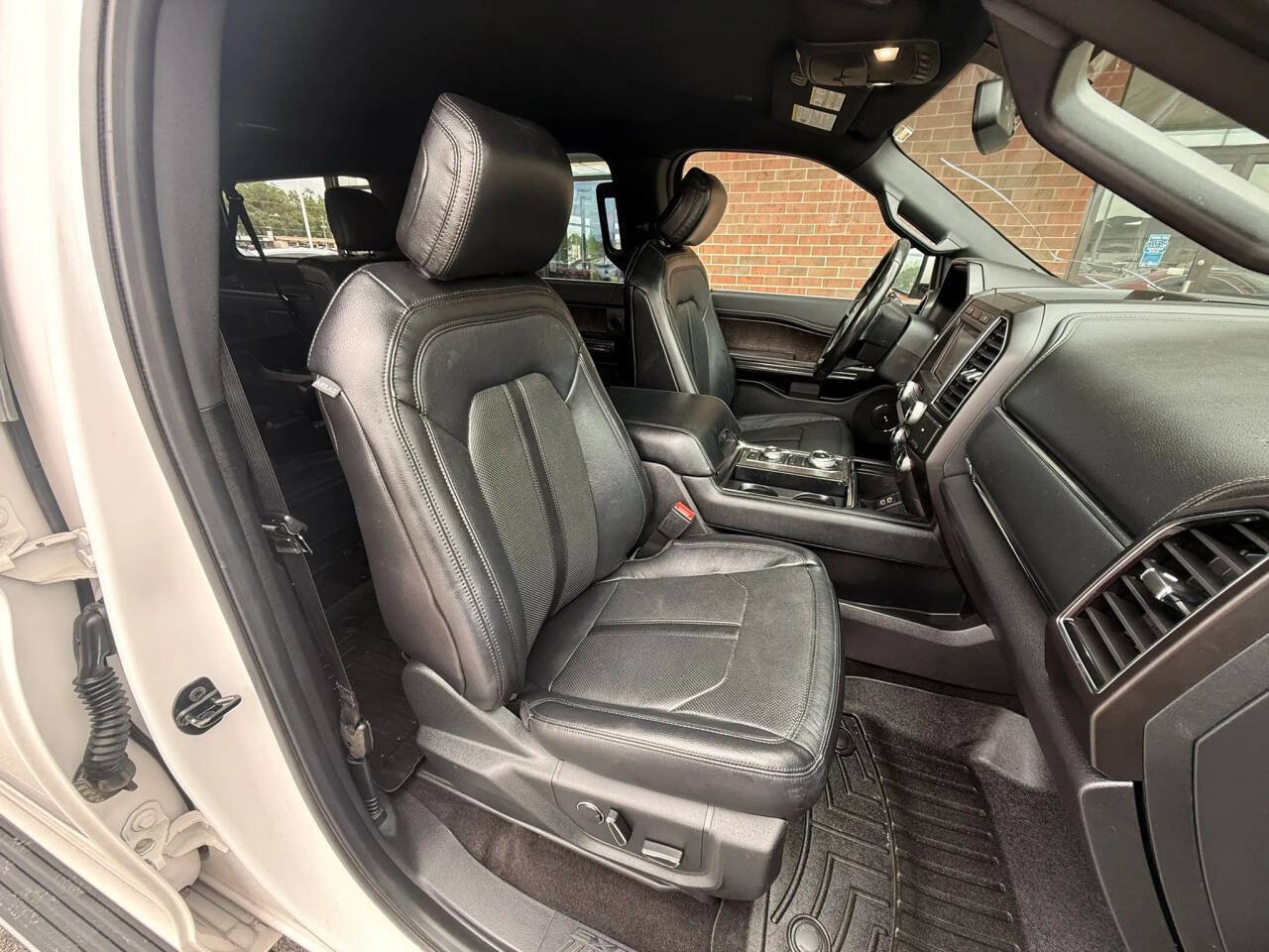 Used 2019 Ford Expedition Max Limited AWD/4WD image 24