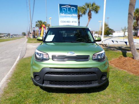 Used 2019 Kia Soul FWD image 3