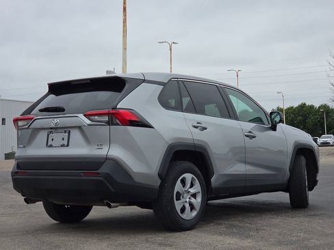 Used 2025 Toyota RAV4 LE AWD/4WD image 22