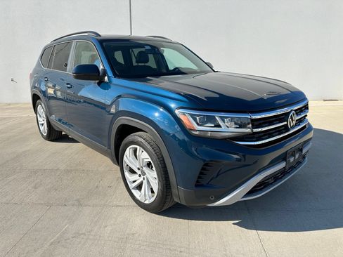 Used 2023 Volkswagen Atlas SE w/ Panoramic Sunroof Package FWD image 1