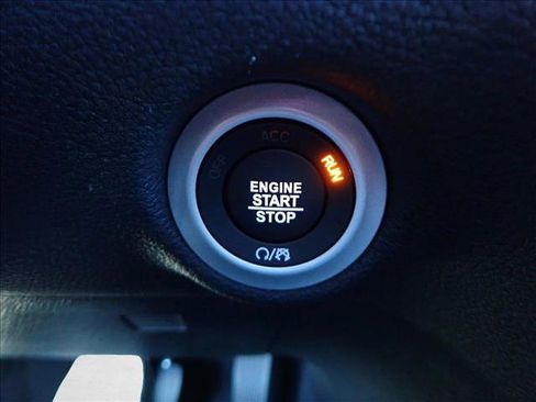 New 2026 Chrysler Pacifica Select image 26