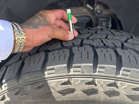 Used 2019 GMC Sierra 1500 SLT w/ SLT Premium Plus Package image 16