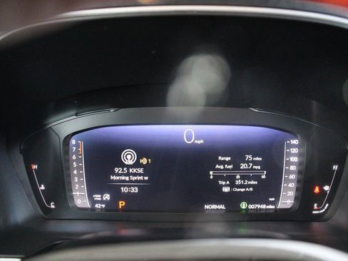 Used 2025 Honda Pilot Elite image 31