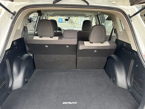 Used 2013 Toyota RAV4 XLE image 36
