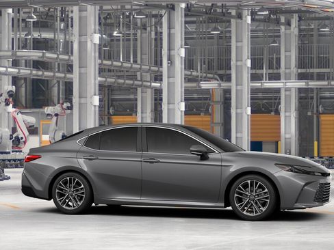 New 2026 Toyota Camry XLE AWD/4WD image 13
