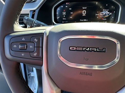 New 2026 GMC Sierra 3500 Denali w/ Denali Reserve Package image 26