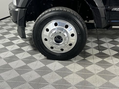 Used 2021 Ford F450 Platinum w/ FX4 Off-Road Package image 11