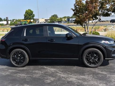 New 2027 Honda HR-V Sport image 5