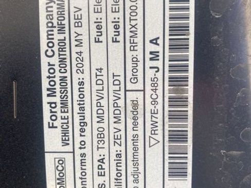 Used 2024 Ford F150 Lightning Lariat AWD/4WD image 11