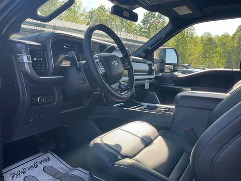 New 2026 Ford F250 Platinum AWD/4WD image 15