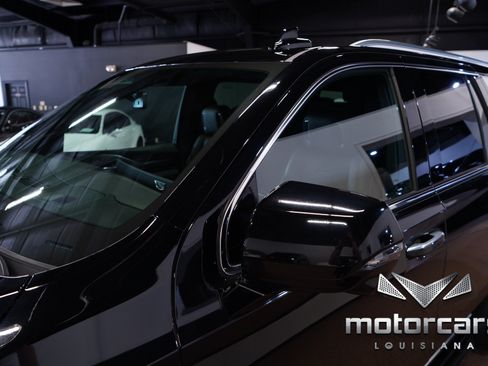 Used 2022 Cadillac Escalade Luxury RWD image 12
