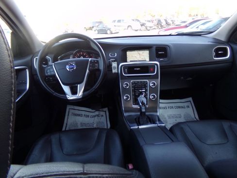 Used 2016 Volvo S60 T5 Premier image 17