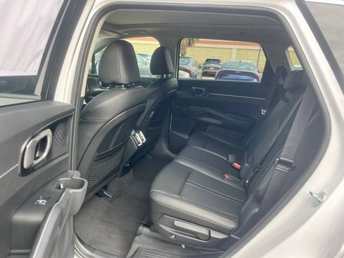 New 2026 Kia Sorento S w/ S Panoramic Sunroof Package FWD image 18