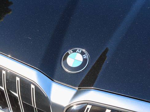 Used 2026 BMW 530i w/ M Sport Package RWD image 11