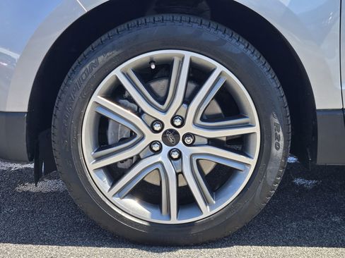 Used 2023 Ford Edge Titanium AWD/4WD image 11