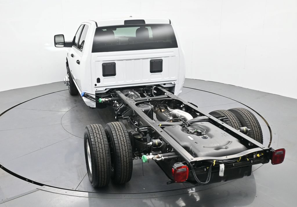 New 2026 RAM 3500 Big Horn AWD/4WD image 30