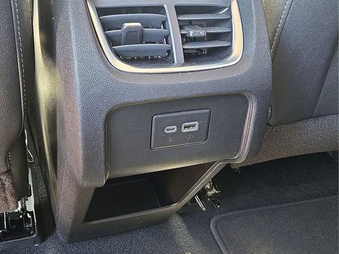 Used 2024 Chevrolet Blazer LT image 17