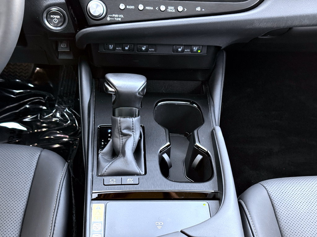 Used 2023 Lexus ES 300h w/ Premium Package FWD image 33