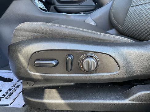 Used 2019 GMC Terrain SLE image 14