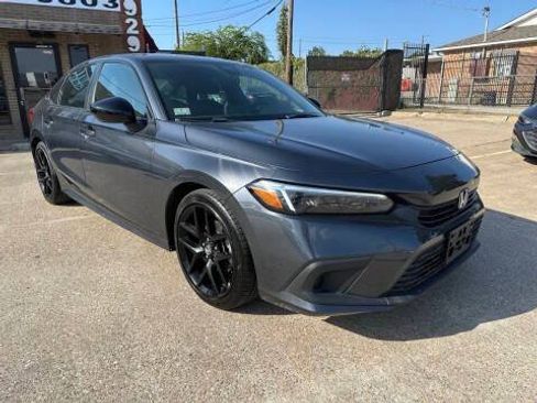 Used 2024 Honda Civic Sport image 4