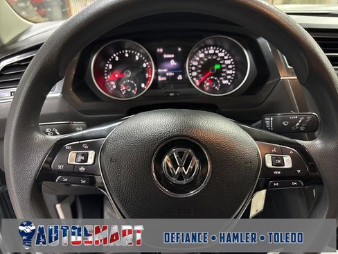 Used 2019 Volkswagen Tiguan S image 17
