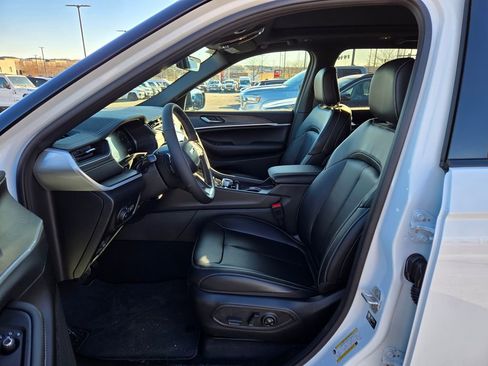 New 2025 Jeep Grand Cherokee Limited image 14