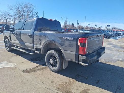 Used 2023 Ford F250 XLT w/ XLT Premium Package image 6
