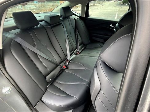 Used 2025 Acura TLX w/ Technology Package FWD image 9
