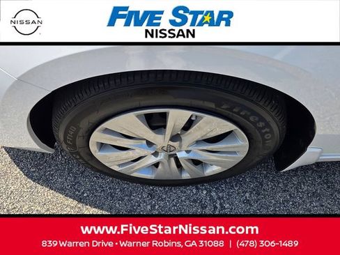 Used 2025 Nissan Sentra S FWD image 16