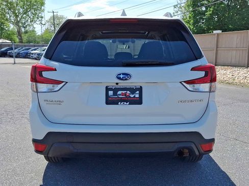 Used 2021 Subaru Forester Premium AWD/4WD image 6