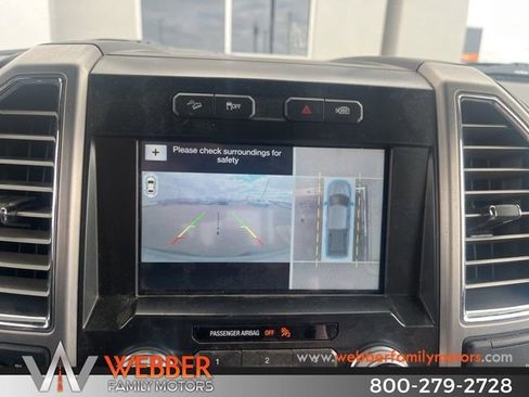 Used 2016 Ford F150 Platinum w/ Equipment Group 701A Luxury image 9