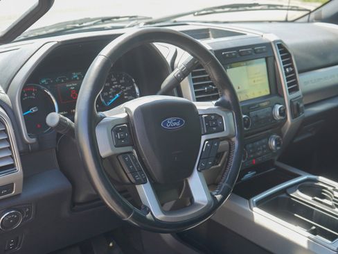 Used 2018 Ford F250 Platinum w/ Platinum Ultimate Package AWD/4WD image 21
