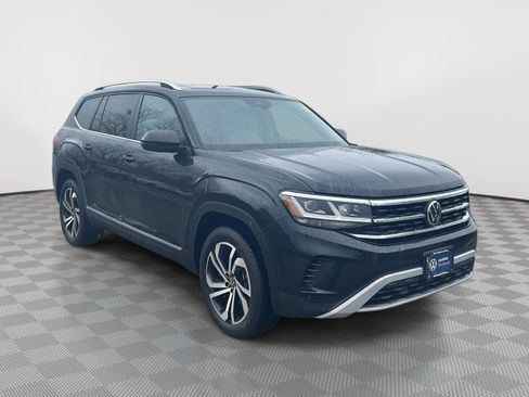 Certified 2023 Volkswagen Atlas SEL AWD/4WD image 3