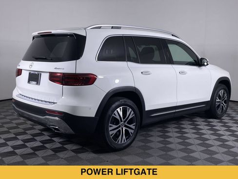 Used 2025 Mercedes-Benz GLB 250 4MATIC image 18