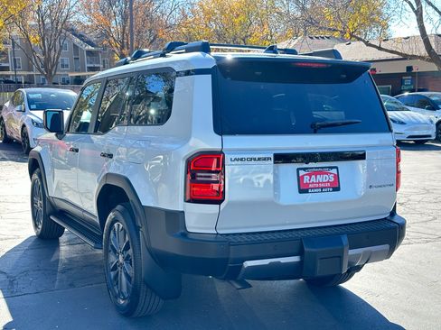 Used 2024 Toyota Land Cruiser image 10