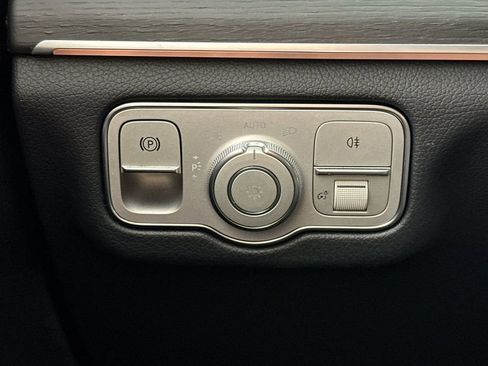 Used 2021 Mercedes-Benz GLE 350 4MATIC image 33
