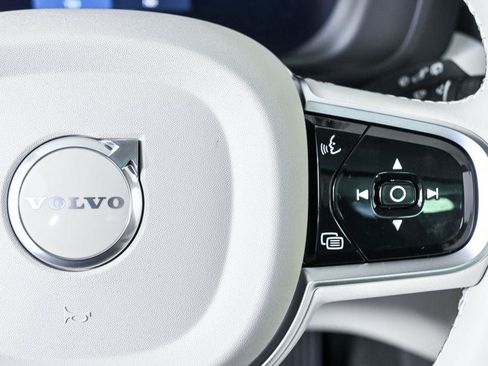 Used 2026 Volvo XC60 B5 Ultra w/ Protection Package Premier AWD/4WD image 11