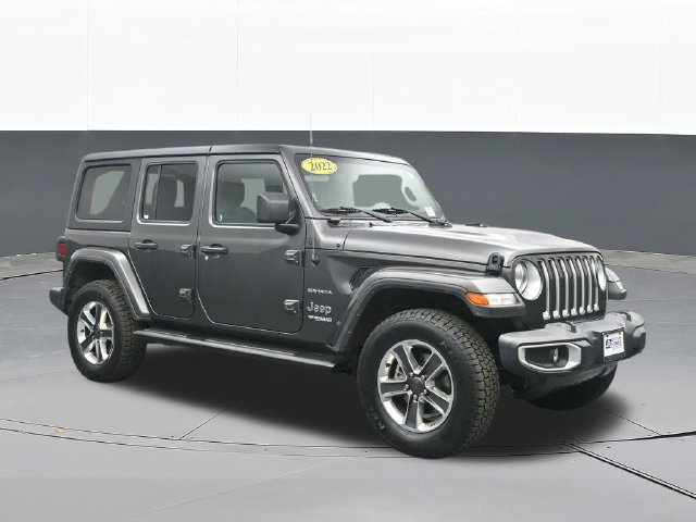 Used 2022 Jeep Wrangler Unlimited Sahara w/ Cold Weather Group AWD/4WD image 19