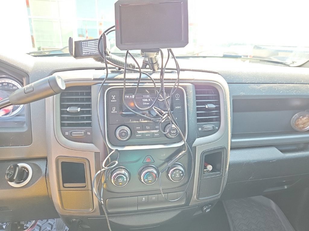 Used 2014 RAM 1500 Express RWD image 16