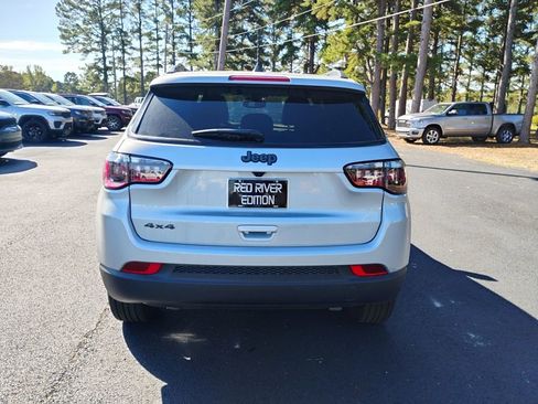 New 2026 Jeep Compass Latitude w/ Quick Order Package 29K image 6