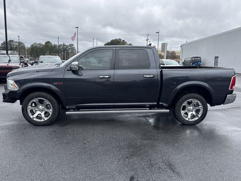 Used 2016 RAM 1500 Laramie w/ Convenience Group image 7