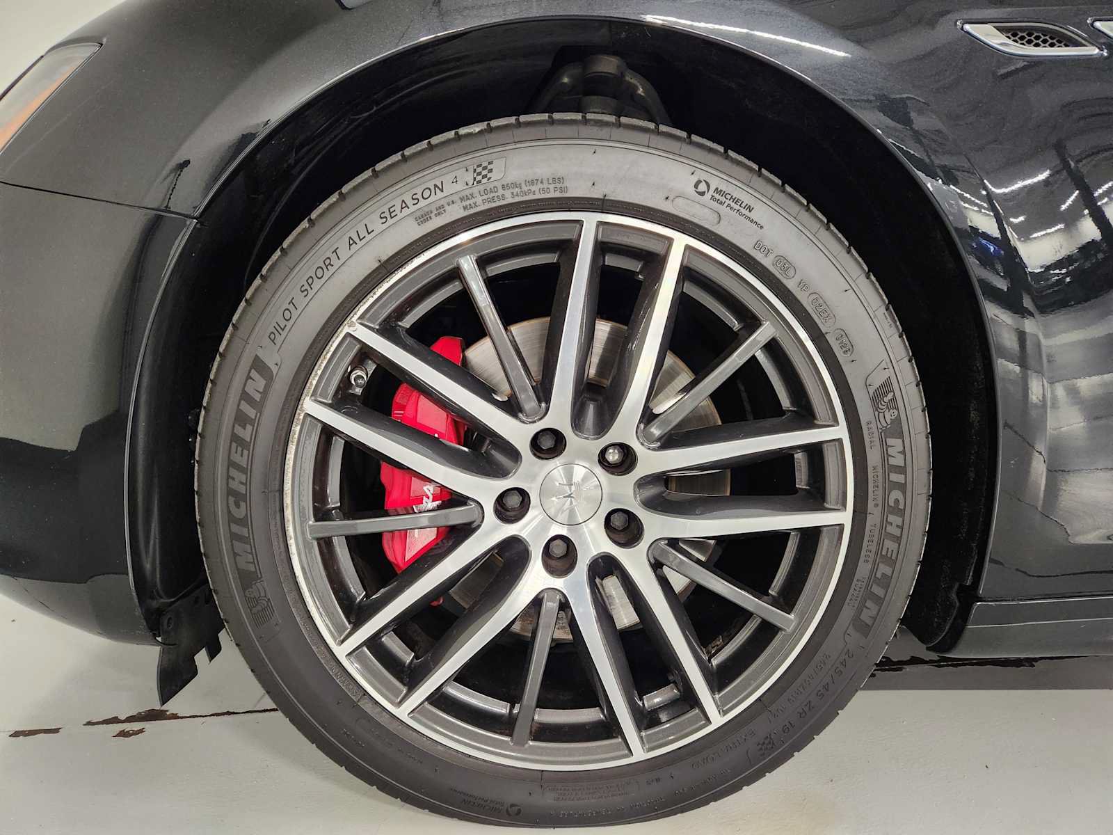 Used 2017 Maserati Ghibli RWD image 8