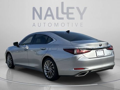 Used 2025 Lexus ES 350 Ultra Luxury w/ Accessory Package (Z2) FWD image 4