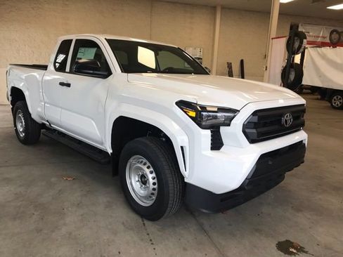 Used 2024 Toyota Tacoma SR RWD image 10