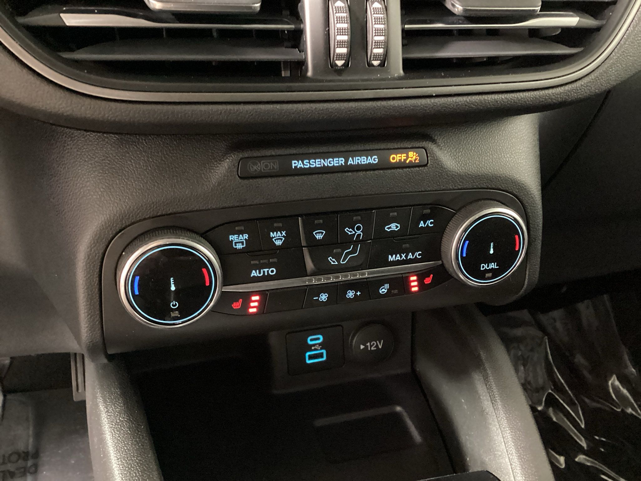 Certified 2023 Ford Escape Active AWD/4WD image 26
