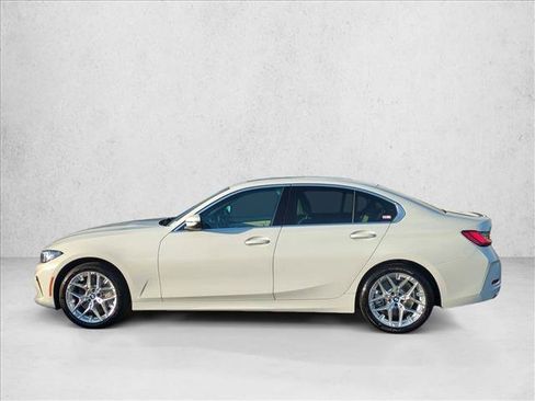 Used 2026 BMW 330i Sedan w/ Convenience Package RWD image 9