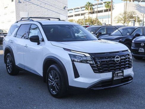 New 2026 Nissan Pathfinder SV FWD image 3